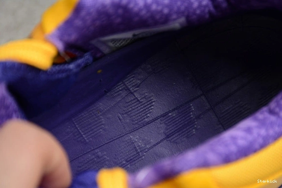 Yang 7 488371-501 and Nike Kobe Yin 0730